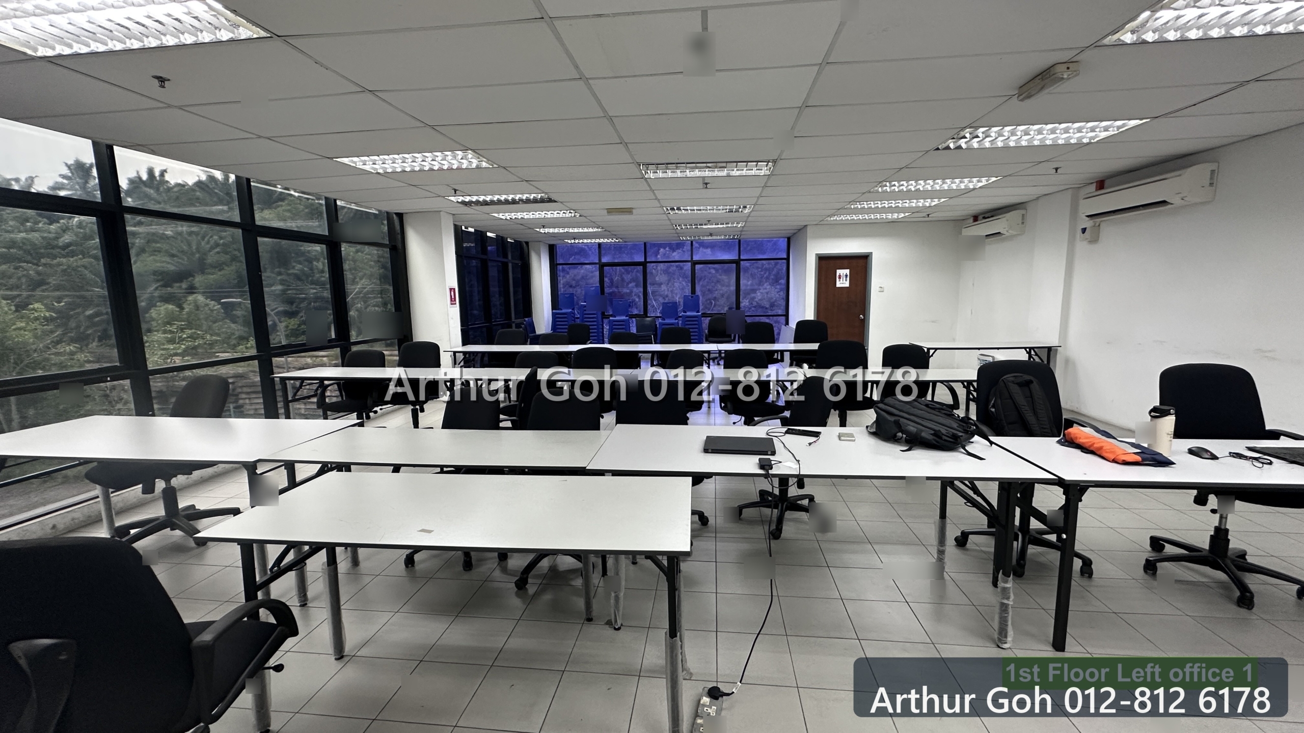 Furnished industrial office meeting space